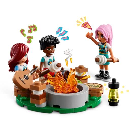 LEGO Friends - Acampamento de Aventura: Cabanas Confortáveis - 42624