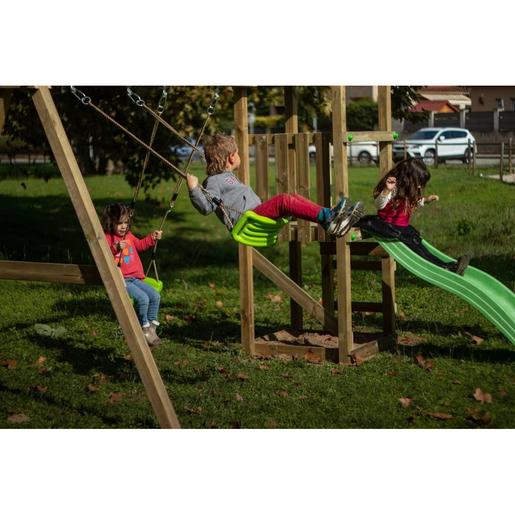 Parque infantil de madeira baloiços e escorrega